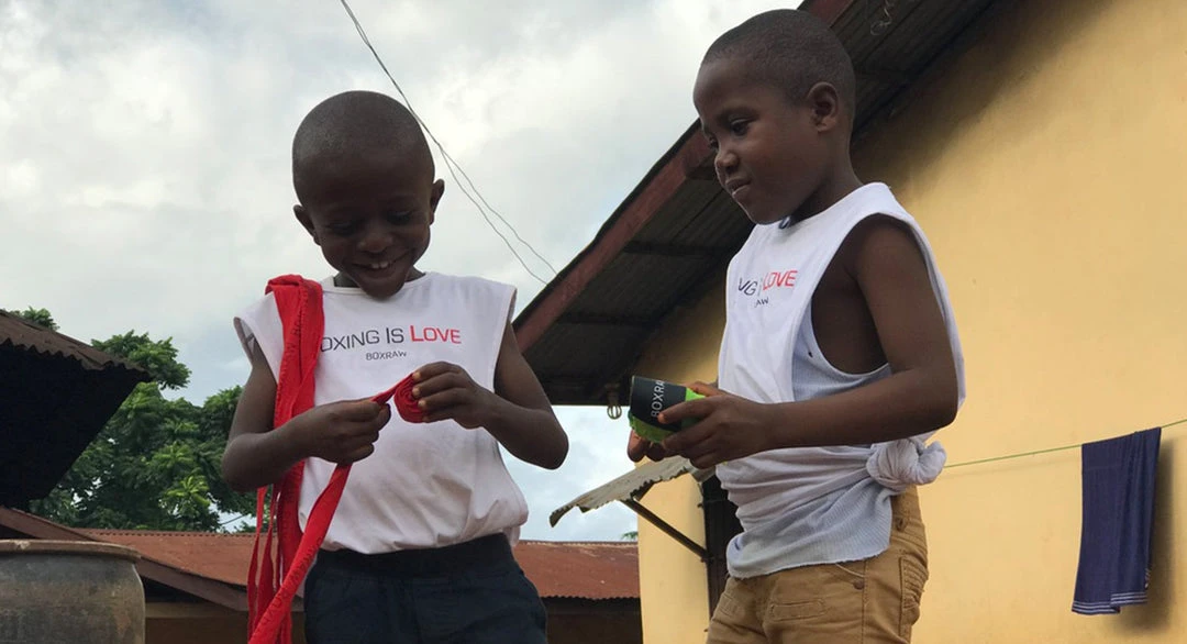 BOXRAW Men Boxing Is Love T-Shirt - Black 7 BOXRAW Men Boxing Is Love T-Shirt - Black